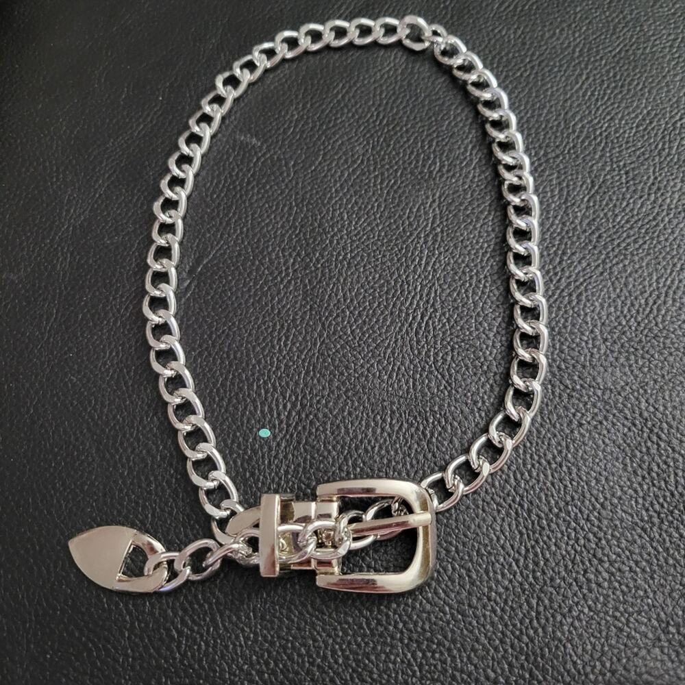 Chunky belt buckle chain silver tone choker necklace